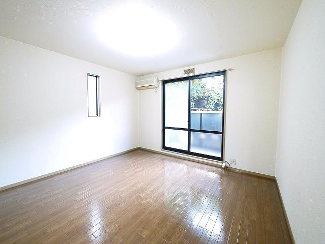 プレミールアオノの寝室|寝室にぴったりのお部屋です