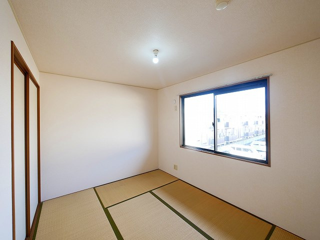 ベルメゾン大幸Bの和室|きれいな和室です
