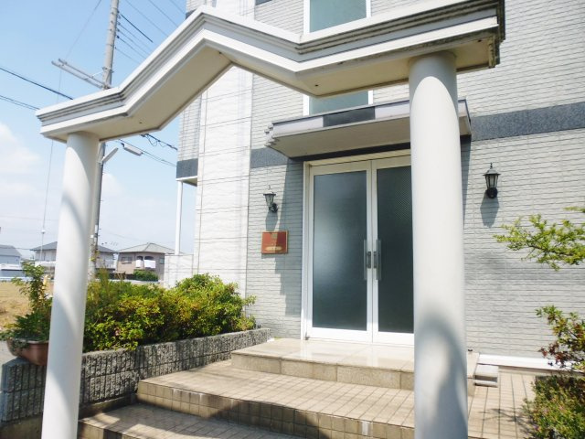 翼1のエントランス