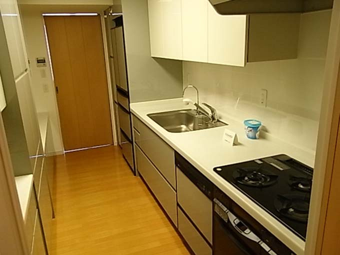 新宿区河田町の賃貸マンションのその他|キッチン・リニューアル前・冷蔵庫は付きません