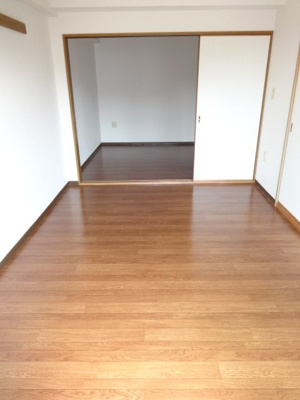 【洋室】 | サンブリッジ
