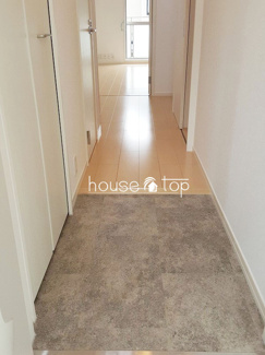 【玄関】 | Y's court甲子園 | Y's court