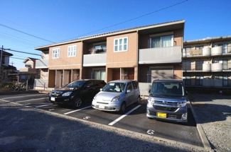 【駐車場】 | 南面が駐車場なので陽当り良好です
