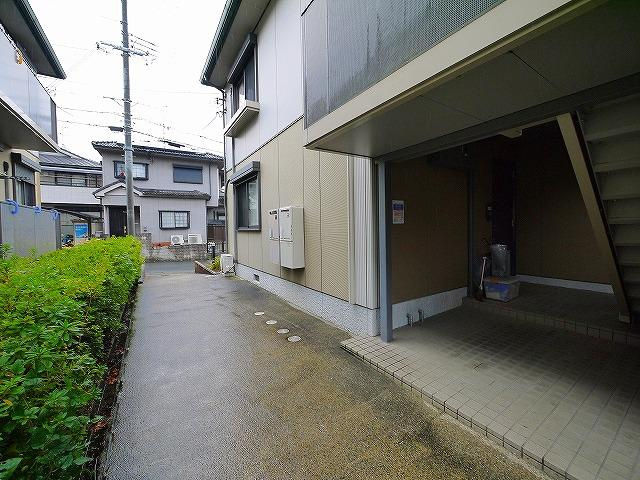 パークヒルC（谷）のその他共用部分|ゆとりのあるエントランスです