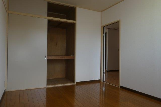 コーポサンライトⅡの収納|洋室