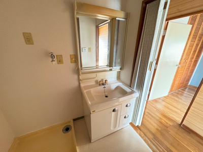  | ドミール久米