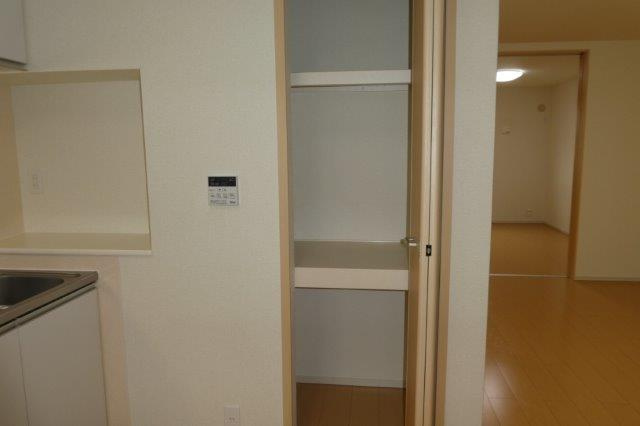 カーサフェリースの収納|パントリー収納