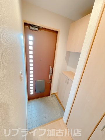 シャーメゾンロージーＢ棟の玄関