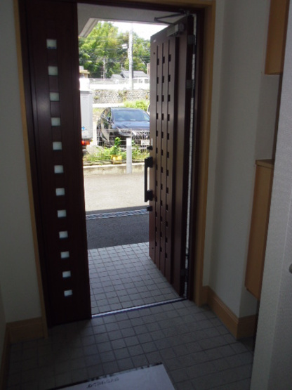 【玄関】 | カレッツァ２番館