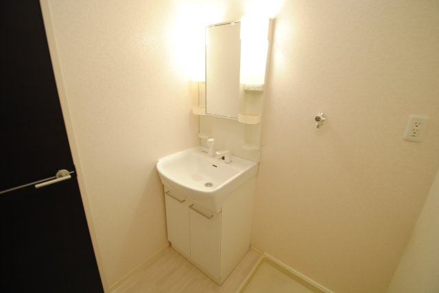 グリーンカトレアの独立洗面台