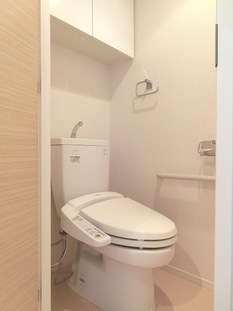 ParkAxis台東根岸のトイレ|温水洗浄便座です