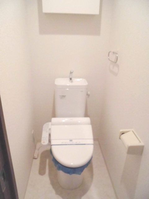 グリンヒル本郷元町のトイレ|※写真は同タイプの別室になります