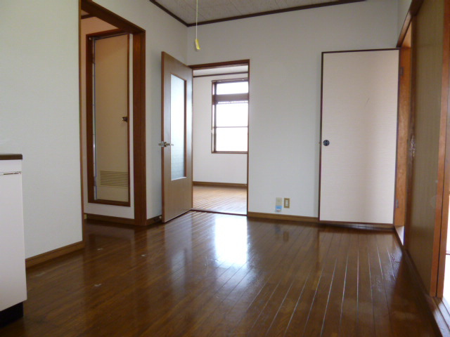 ビバリーヒルズ大上の内装|ダイニング