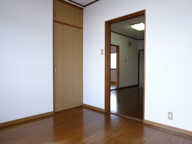 ビバリーヒルズ大上の居間・リビング