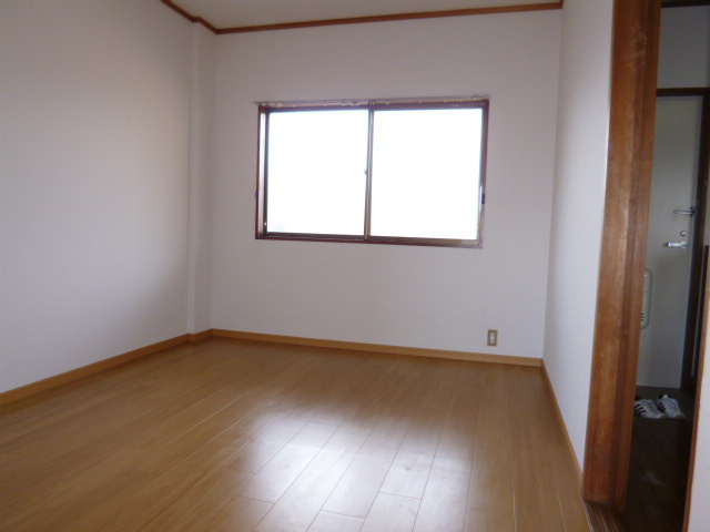 ビバリーヒルズ大上の寝室|洋室