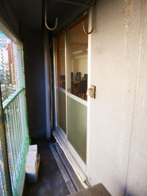 【バルコニー】 | 万年安全第三ビル