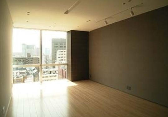 中央区八丁堀４丁目の賃貸マンションの居間・リビング