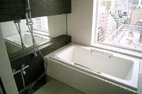 中央区八丁堀４丁目の賃貸マンションの浴室