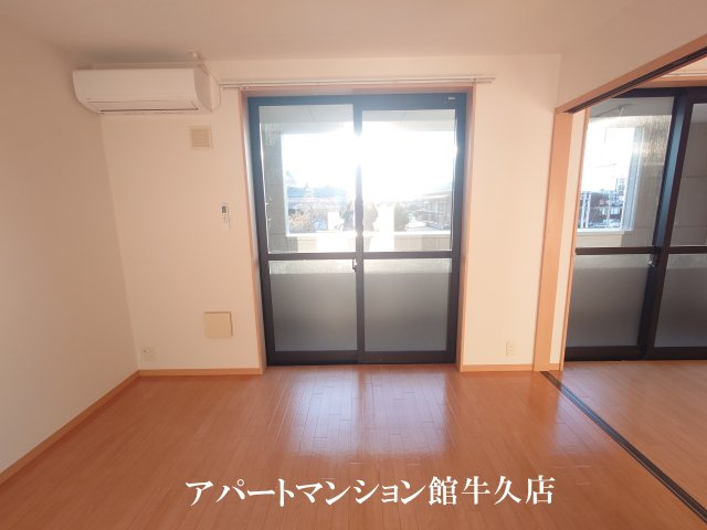 パサニアコートの居間・リビング