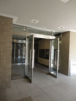 【エントランス】