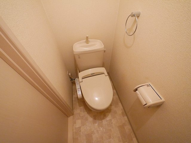 クレストハウスのトイレ|シンプルで使いやすいトイレです