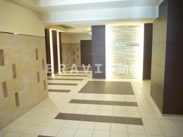 La Douceur心斎橋（ラ　ドゥーセルシンサイバシ）　BRAVI不動産のエントランス|【La Douceur心斎橋】建物の内部です