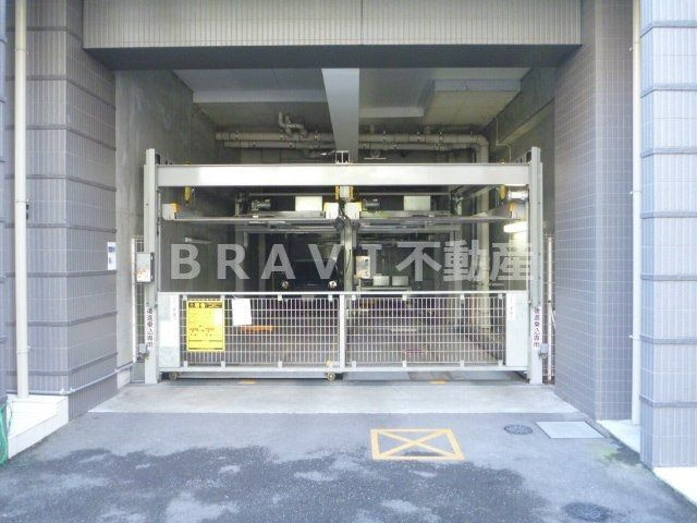 アーバネックス大阪城WEST（アーバネックスオオサカジョウウェスト）　BRAVI不動の駐車場|【アーバネックス大阪城WEST】駐車場に車を止められます