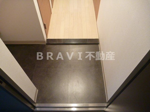 アーバネックス大阪城WEST（アーバネックスオオサカジョウウェスト）　BRAVI不動の玄関|【アーバネックス大阪城WEST】玄関です