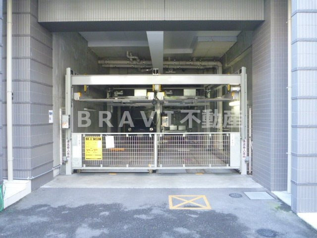 アーバネックス大阪城WEST（アーバネックスオオサカジョウウェスト）　BRAVI不動の駐車場|【アーバネックス大阪城WEST】駐車場完備です