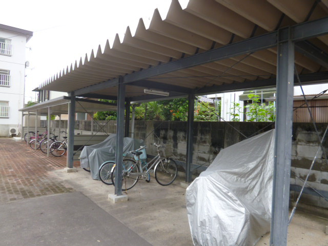 倉敷市中庄の賃貸マンションのその他共用部分|自転車置き場