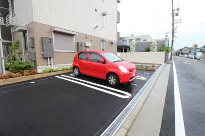 【駐車場】 | ヴィラージュ上之島