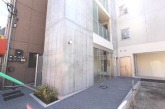 【エントランス】