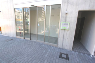 【エントランス】