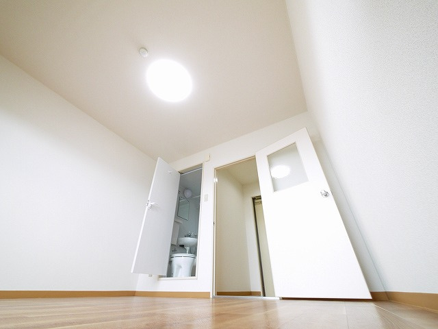 コーポ諏訪西大寺の内装|内装は落ち着いています