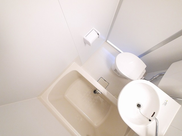 コーポ諏訪西大寺の浴室|お風呂です