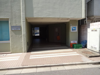 【エントランス】
