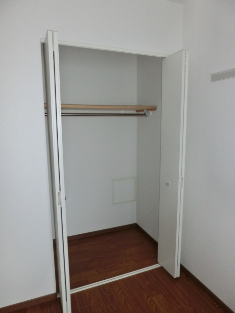 テレーズ神崎川の収納