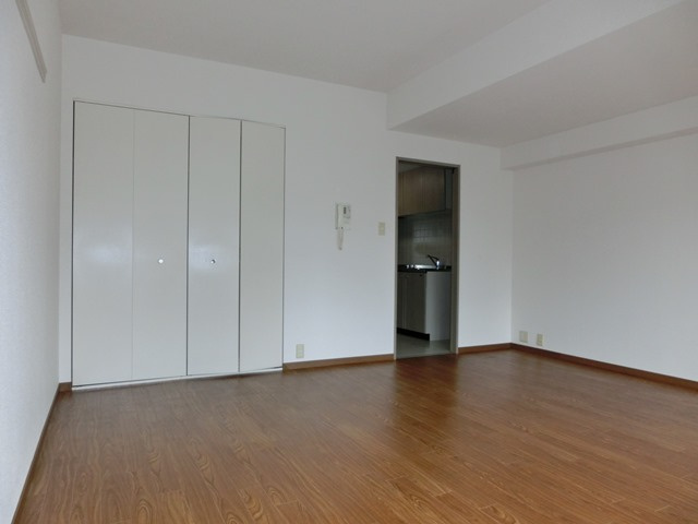 テレーズ神崎川の居間・リビング