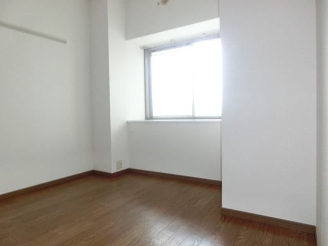 テレーズ神崎川の洋室