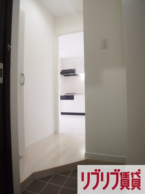 ハーミットパープルの玄関