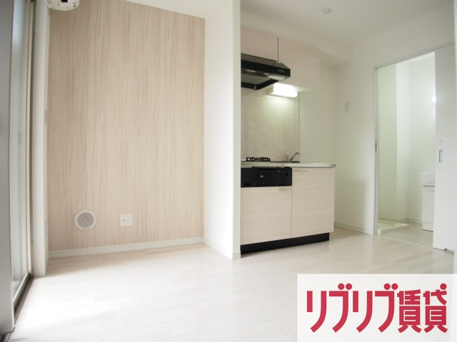 ハーミットパープルの居間・リビング