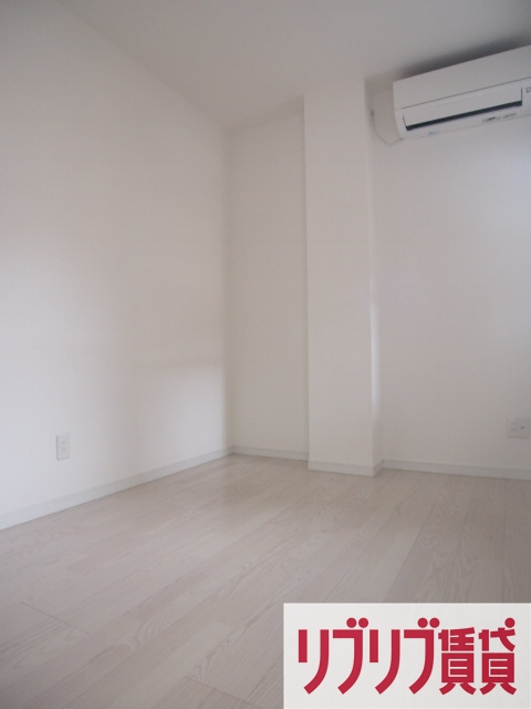 ハーミットパープルの寝室