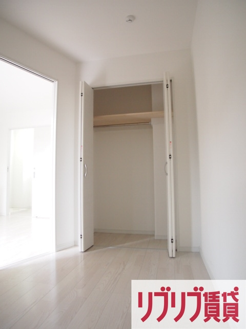 ハーミットパープルの寝室