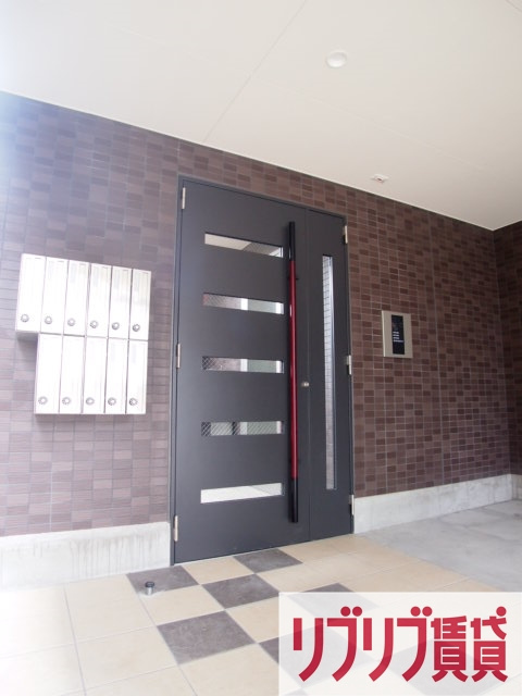 ハーミットパープルのエントランス