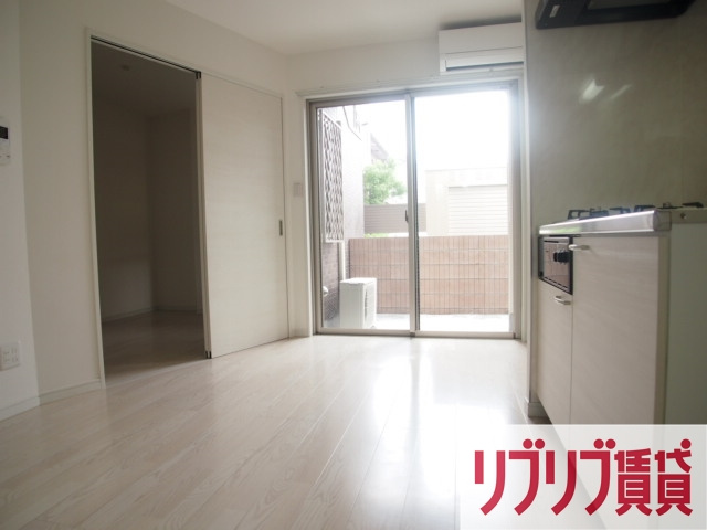 ハーミットパープルの居間・リビング