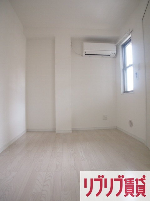 ハーミットパープルの寝室