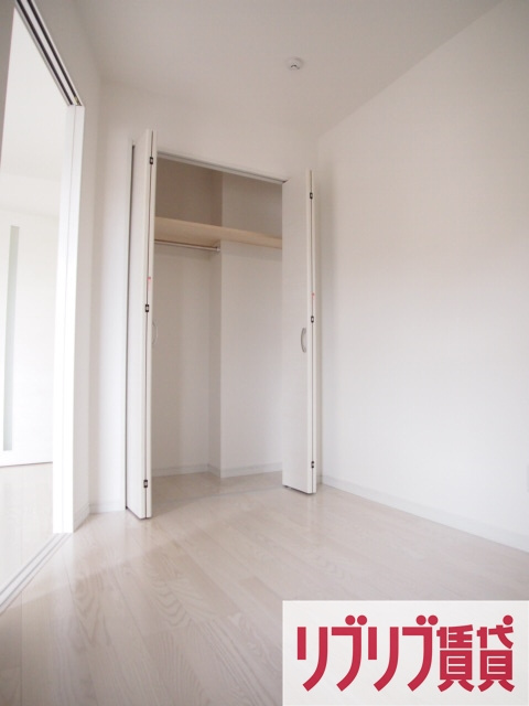 ハーミットパープルの寝室