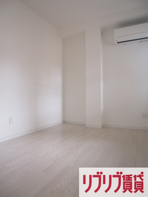 ハーミットパープルの寝室