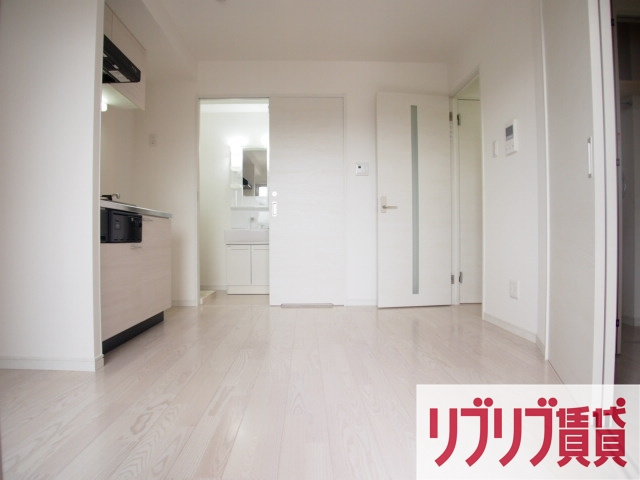 ハーミットパープルの居間・リビング