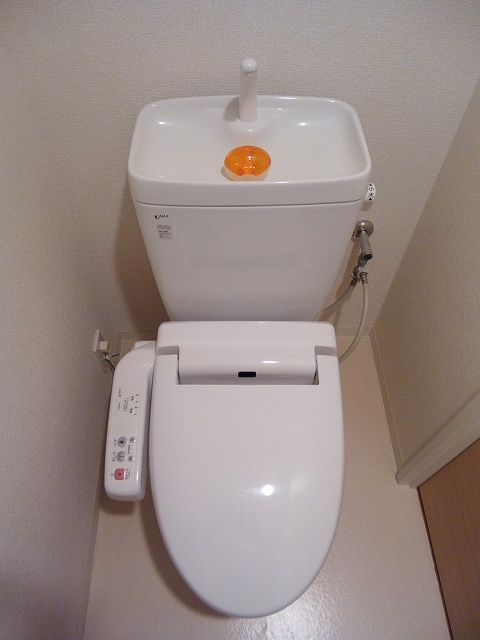 ParkAxis仲御徒町のトイレ|温水洗浄便座です
